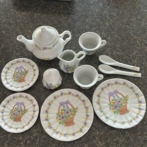 Child’s China tea set in basket